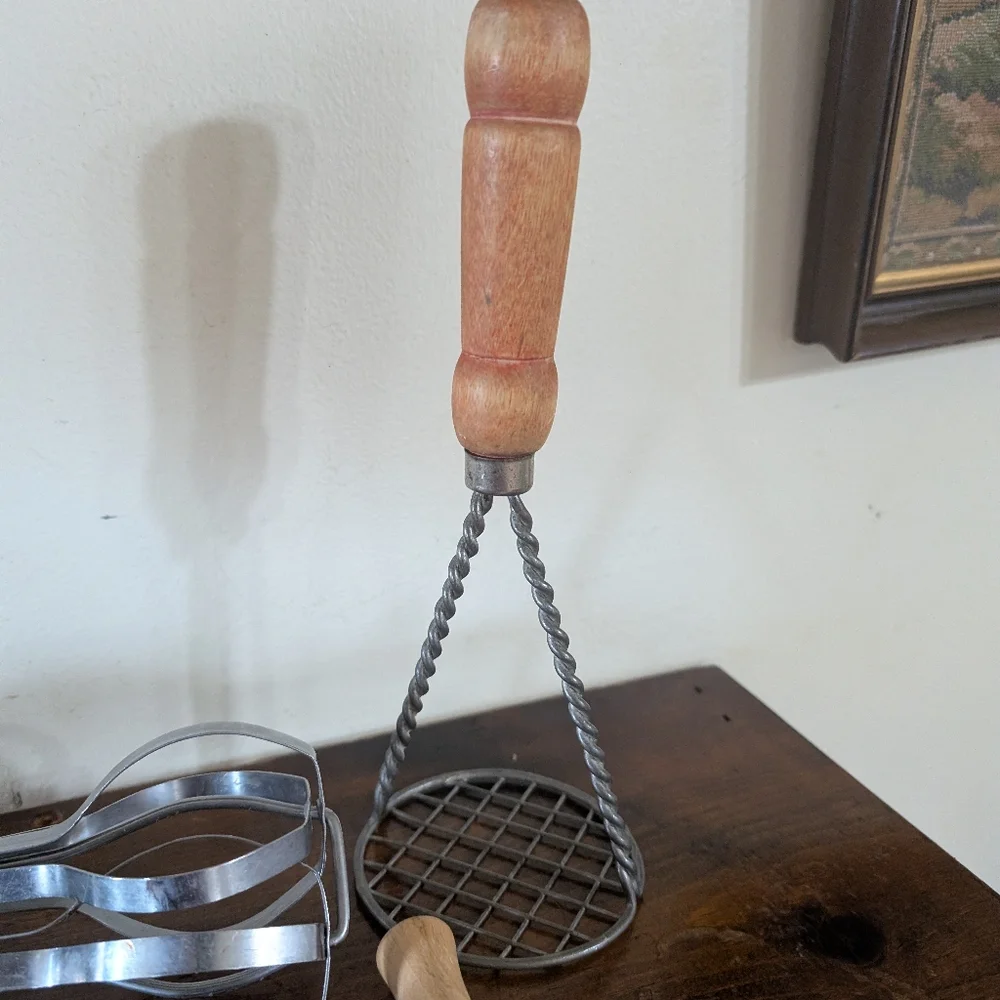 Antique Primitive Kitchenware Lot 1920s 40s Red Handle Utensils & T-Corkscrew